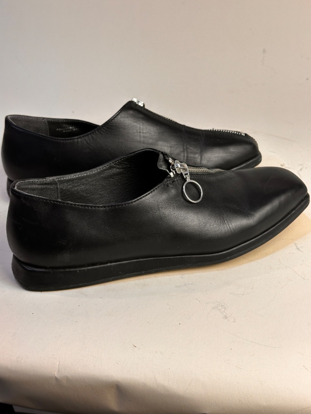 Black Camper Twins - Picture 4 of 5